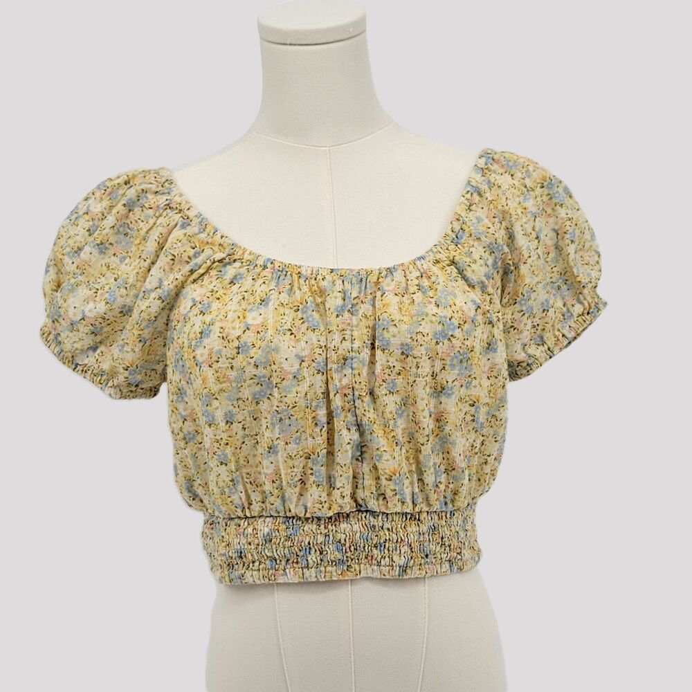 American Eagle off the shoulder yellow floral crop top size small
